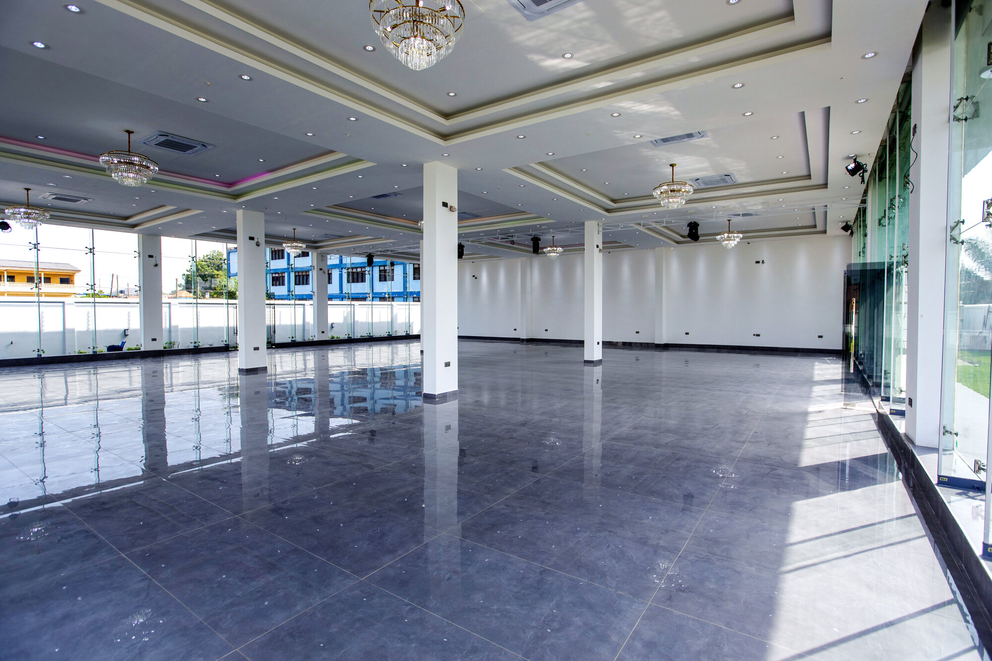 The spacious Grand Hall at Glass Gardens